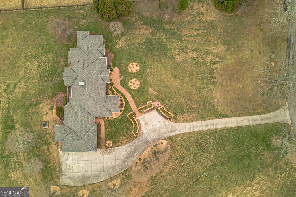 Photo of 1398 Annandale Drive, Clarkesville, GA 30523 (MLS # 10680104)