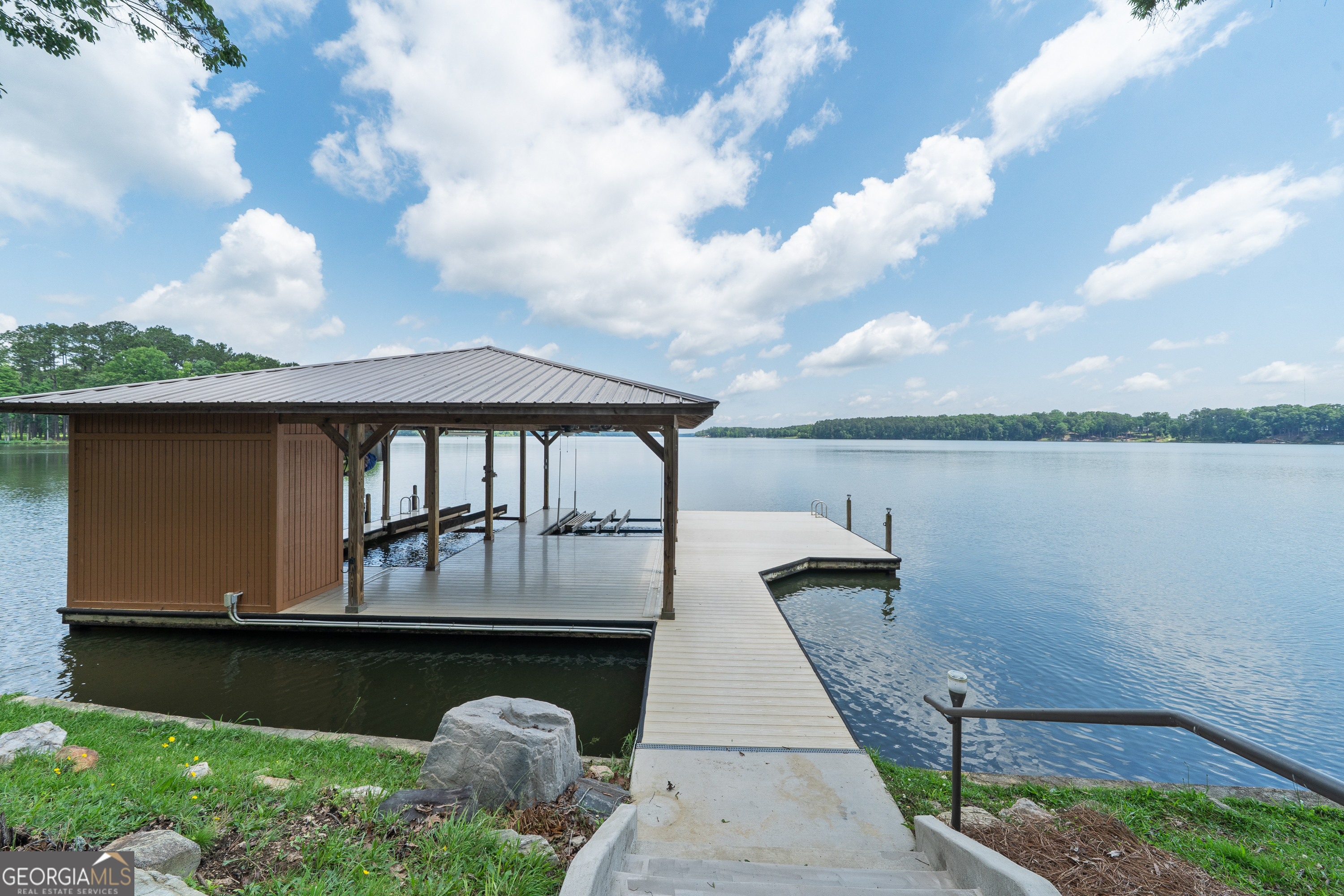 1440 Wood Cove RD