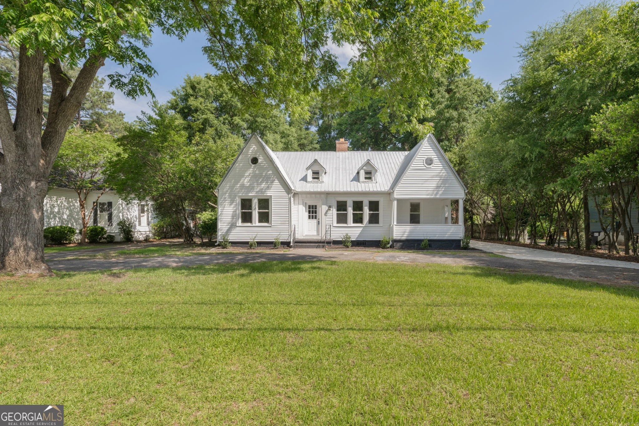 1205 Swift Street