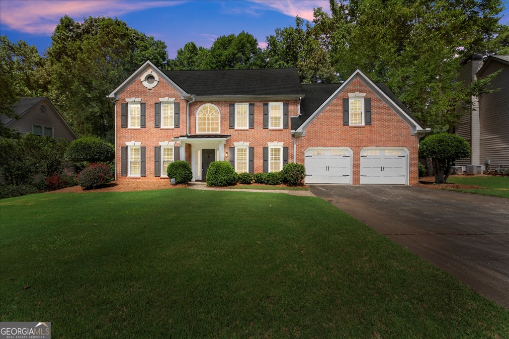 Photo of 2316 Woodcrest Dr SE, Smyrna, GA 30082 (MLS # 10791950)