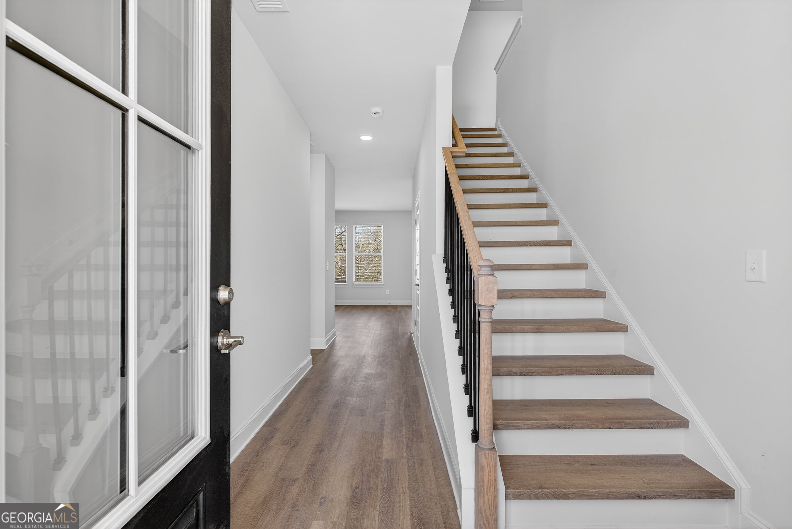 476 Lawson DR 25