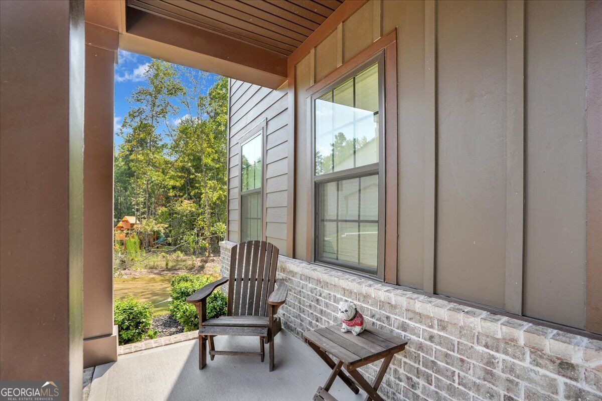125 Longwood DR