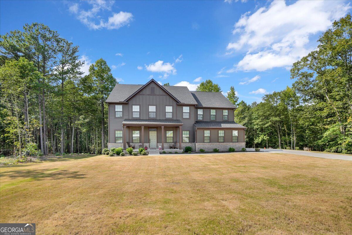 125 Longwood DR