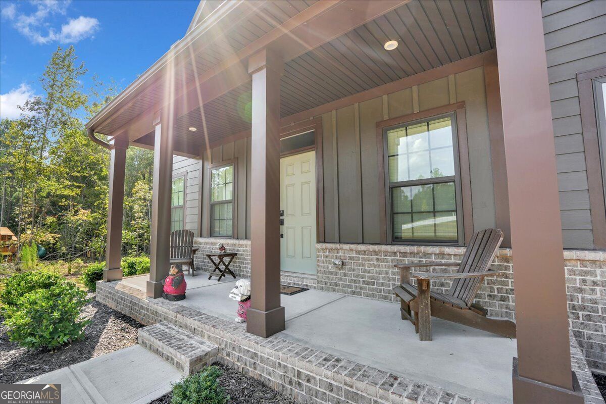 125 Longwood DR