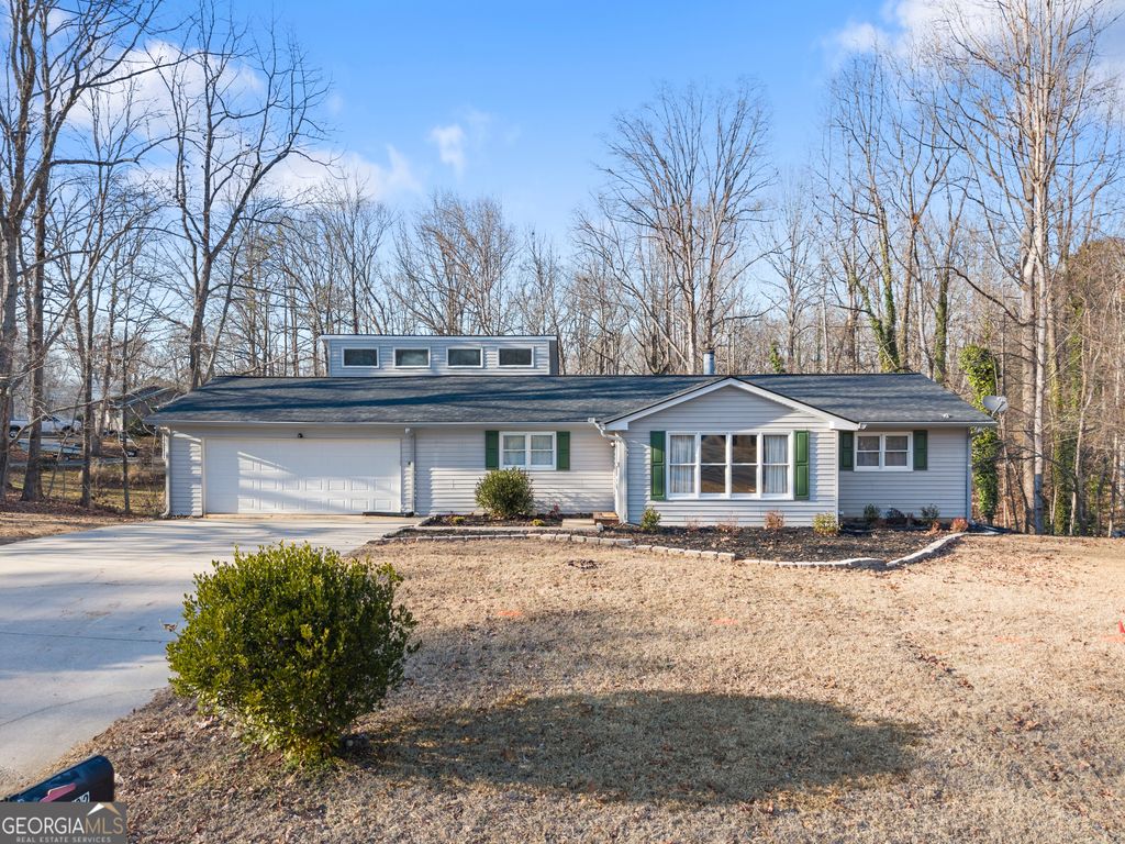 Photo of 3102 Chapperal Drive, Gainesville, GA 30506 (MLS # 10689563)