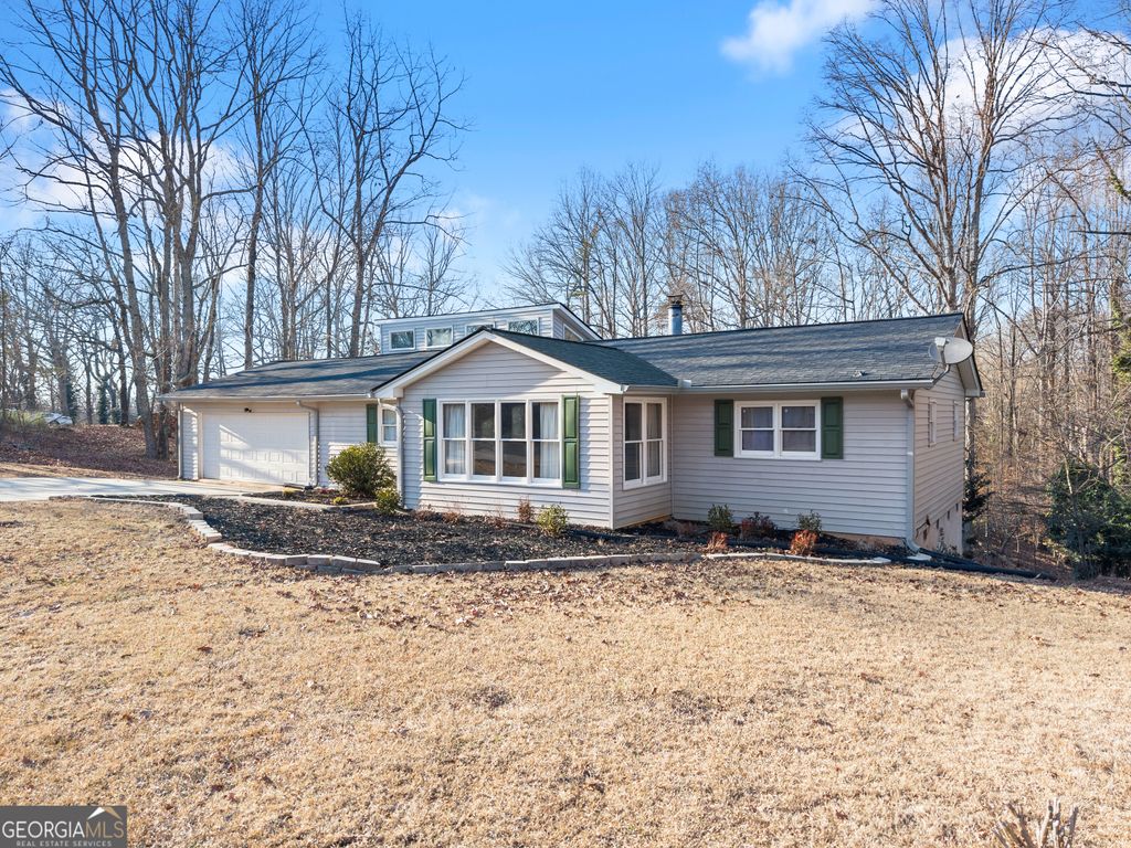 Photo of 3102 Chapperal Drive, Gainesville, GA 30506 (MLS # 10689563)