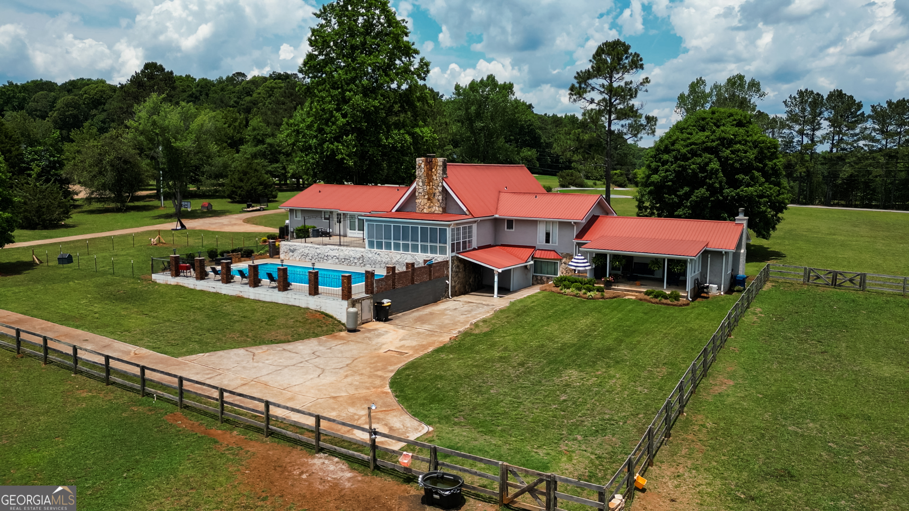 335 Old Farm RD
