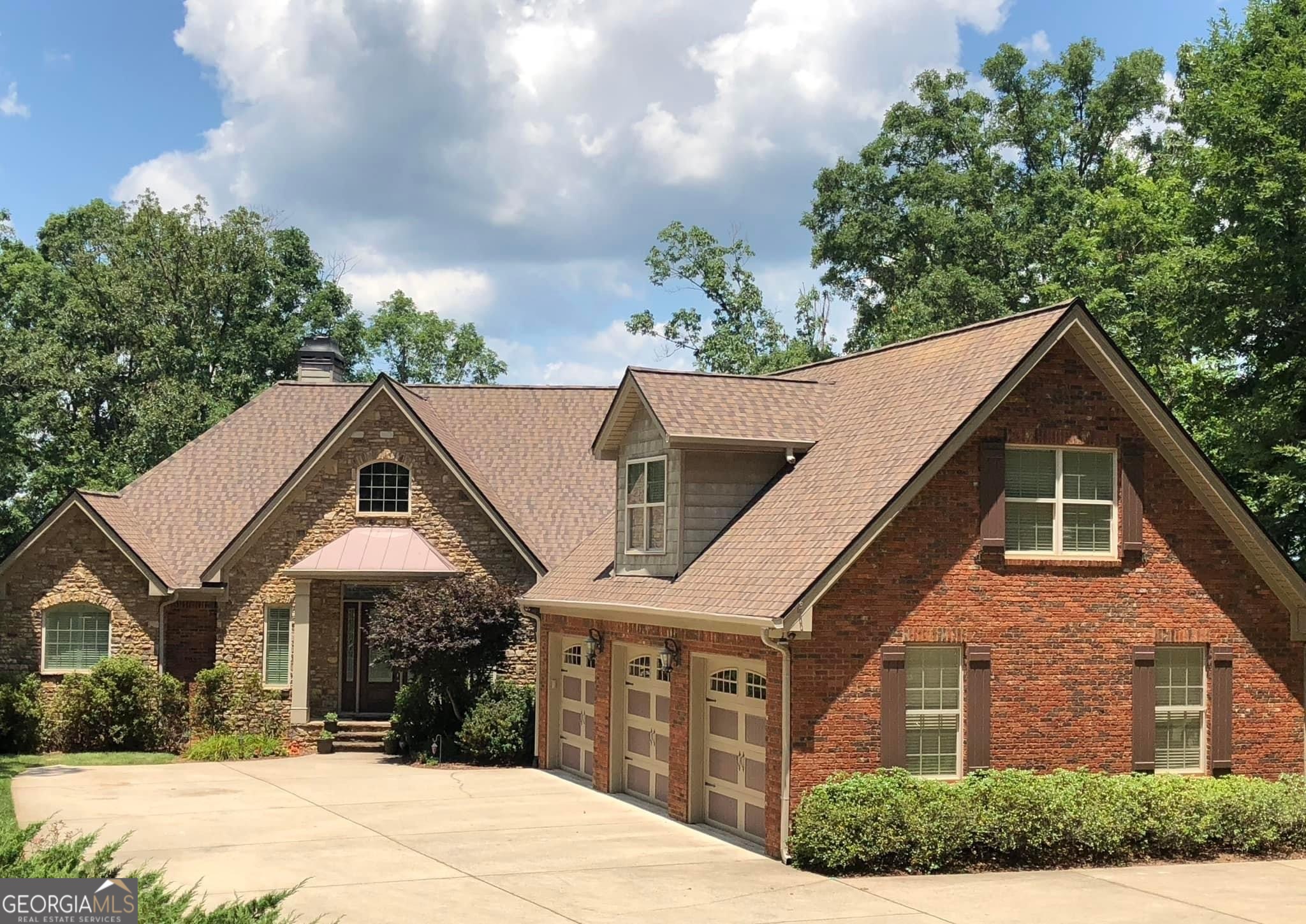 2527 Katherine CIR