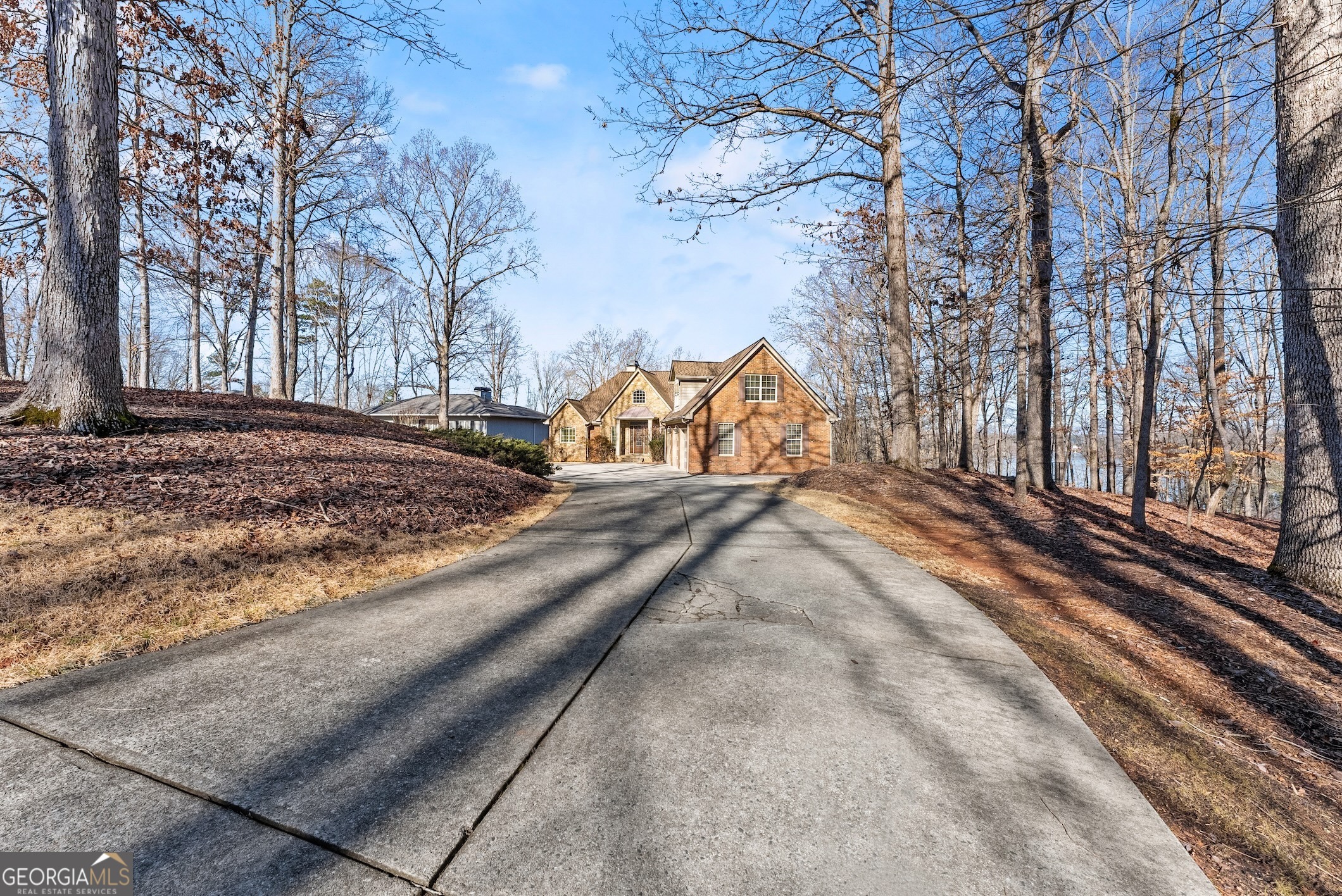 2527 Katherine CIR