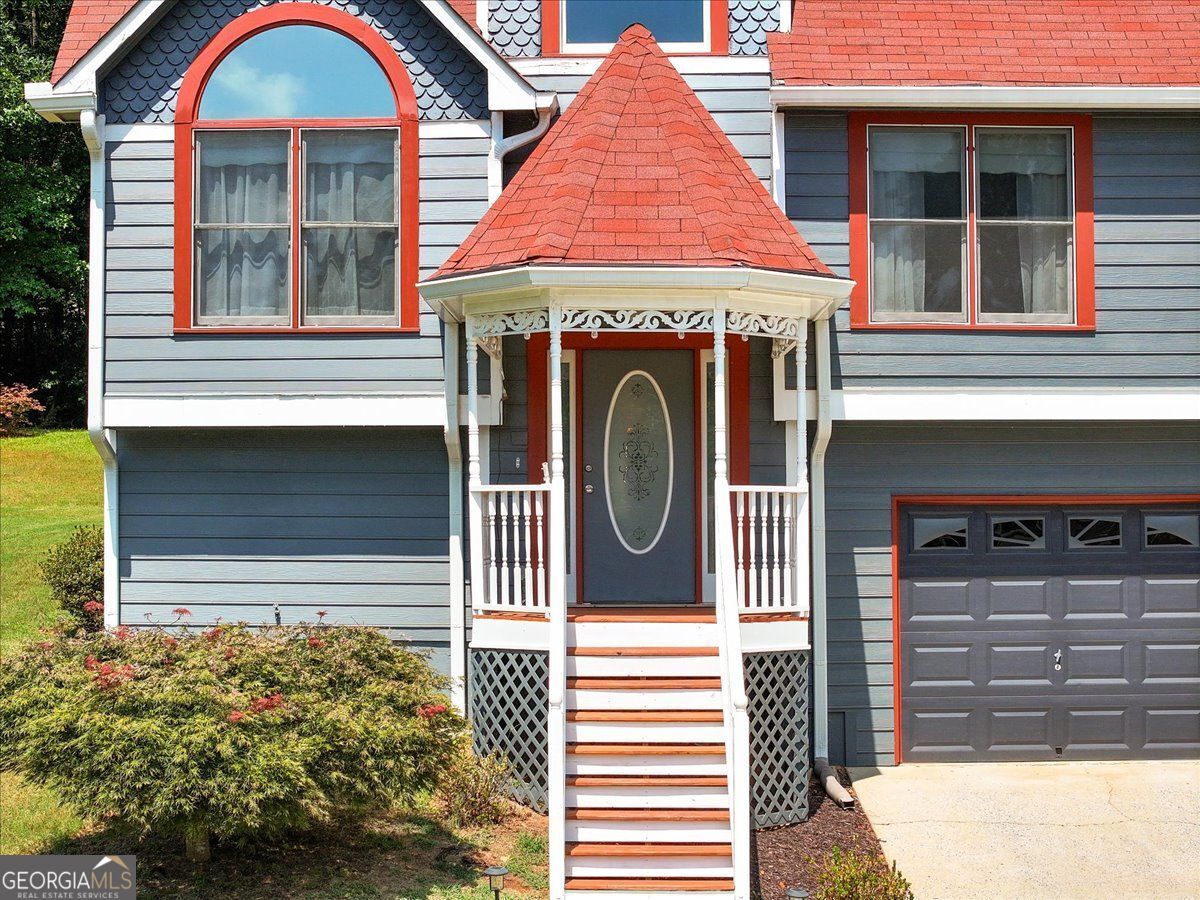 51 Chantilly WAY