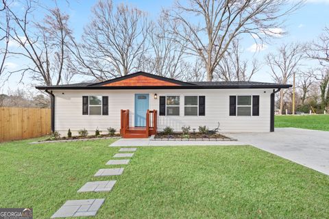 586 High DR Forest Park GA 30297