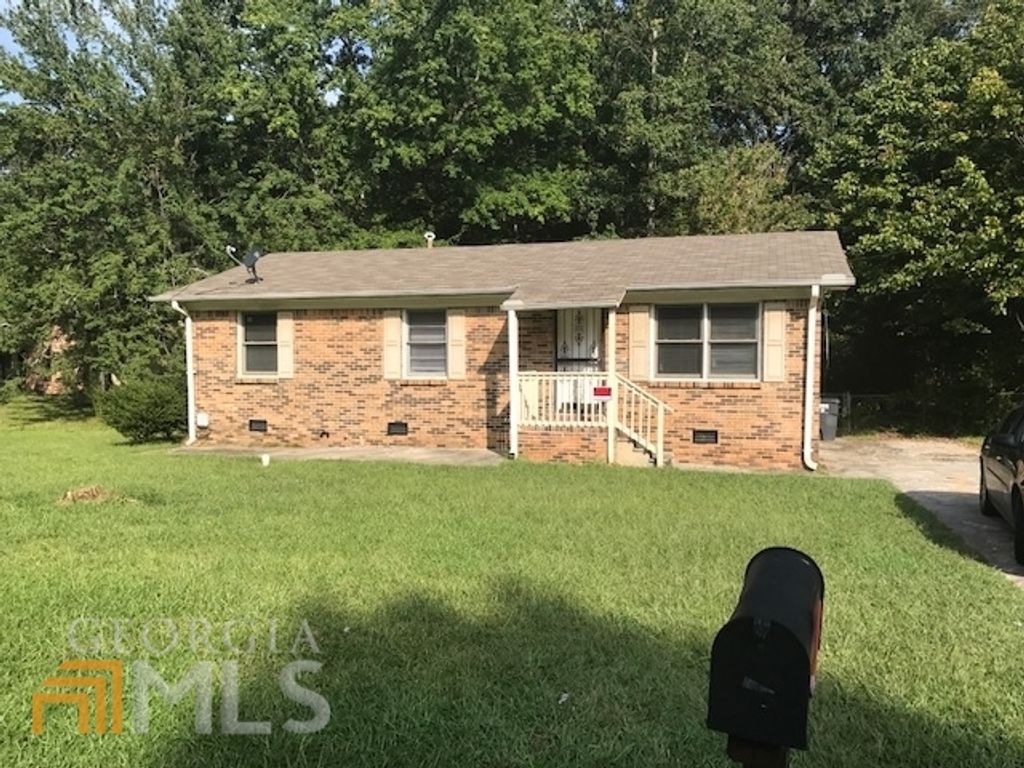 Photo of 300 Cedar Wood Court, Atlanta, GA 30349 (MLS # 10724962)