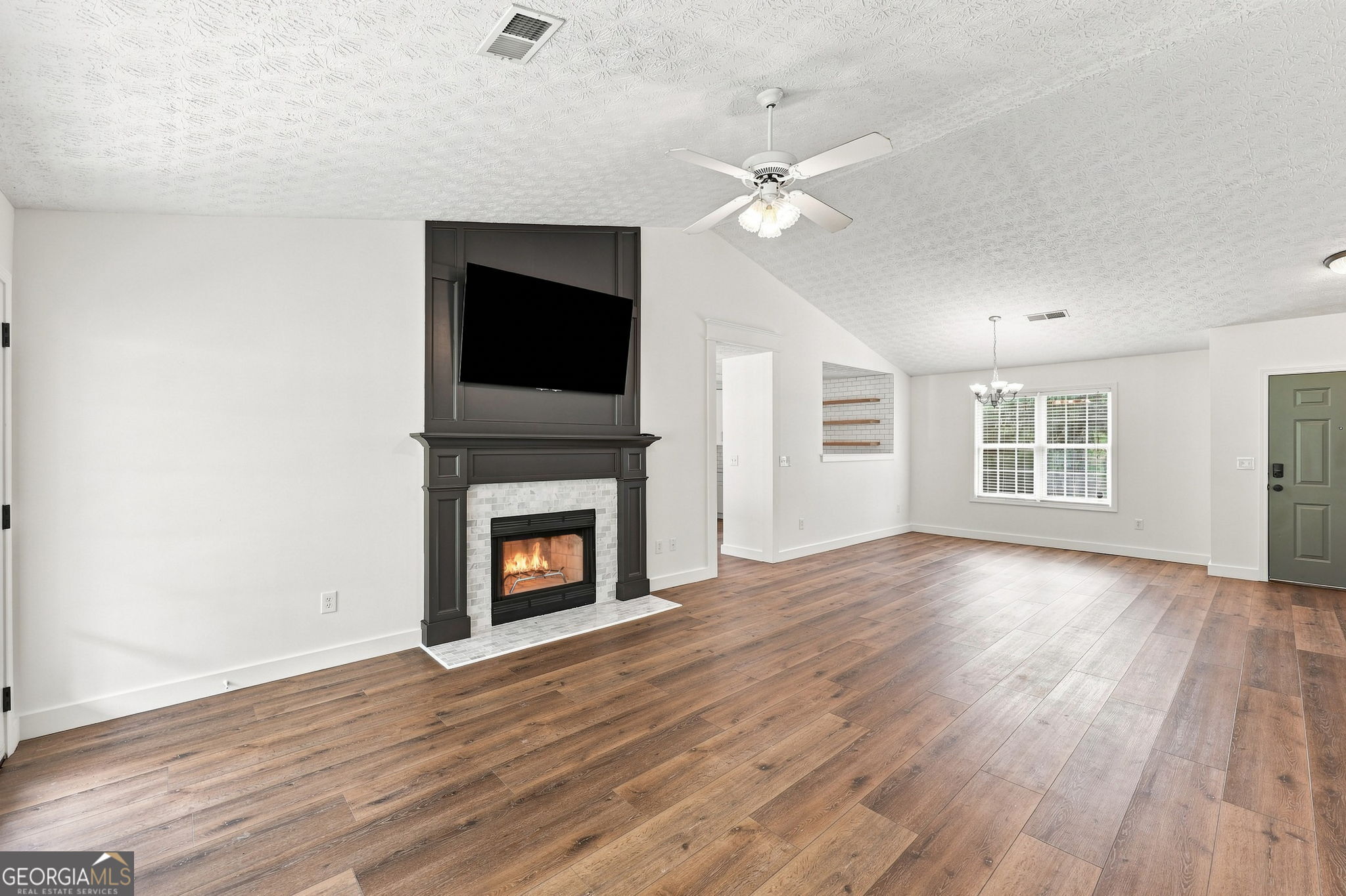 284 Hickory BLF