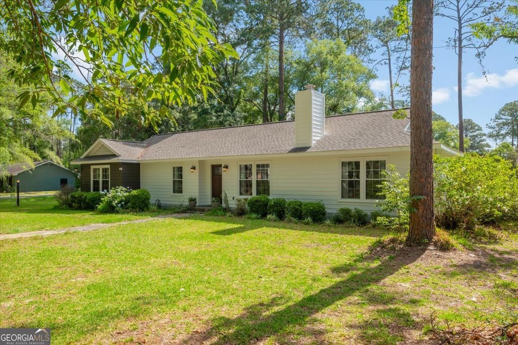 Photo of 670 Hillmont Drive, Waycross, GA 31503 (MLS # 10769993)