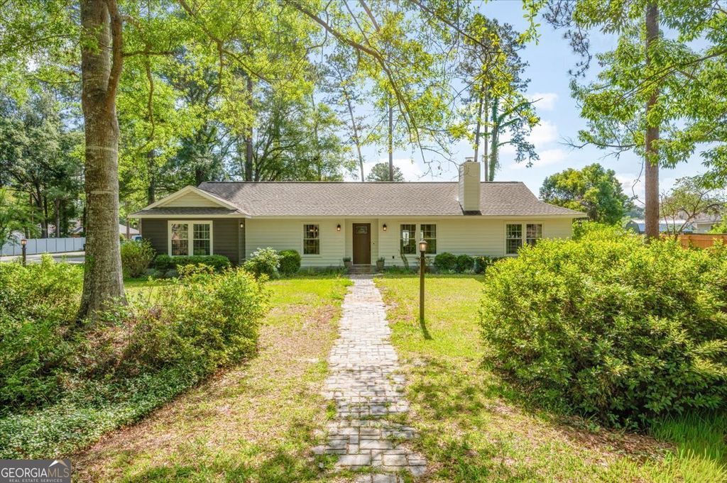 Photo of 670 Hillmont Drive, Waycross, GA 31503 (MLS # 10769993)