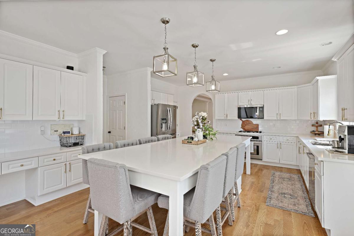 3038 Fairhaven RDG NW