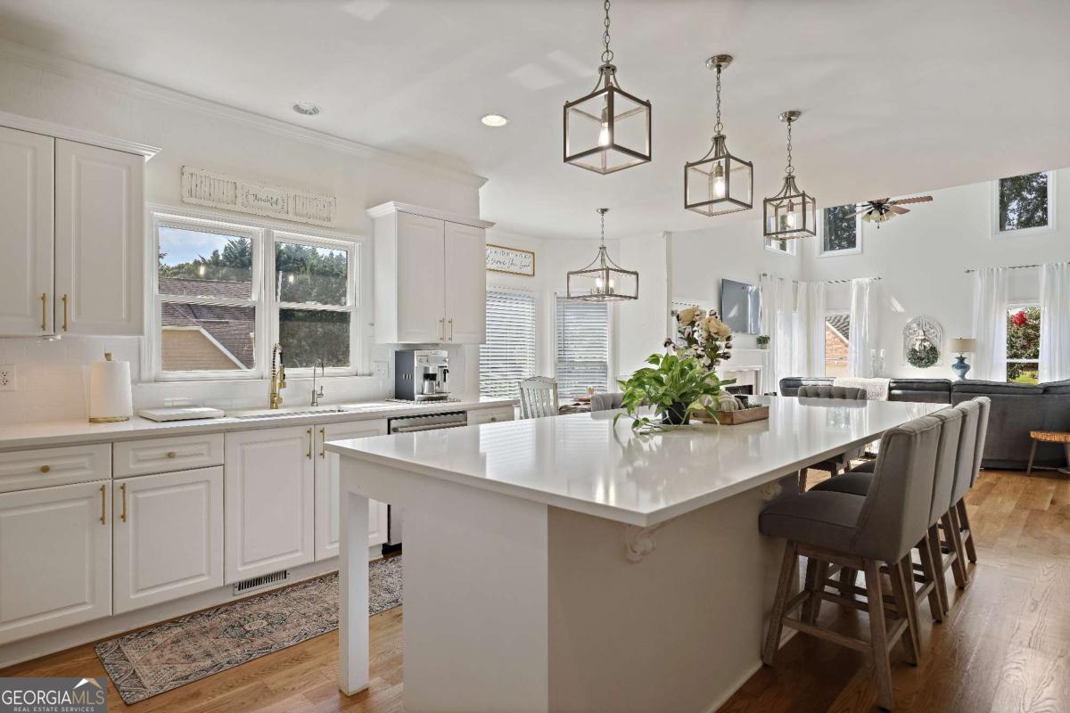 3038 Fairhaven RDG NW