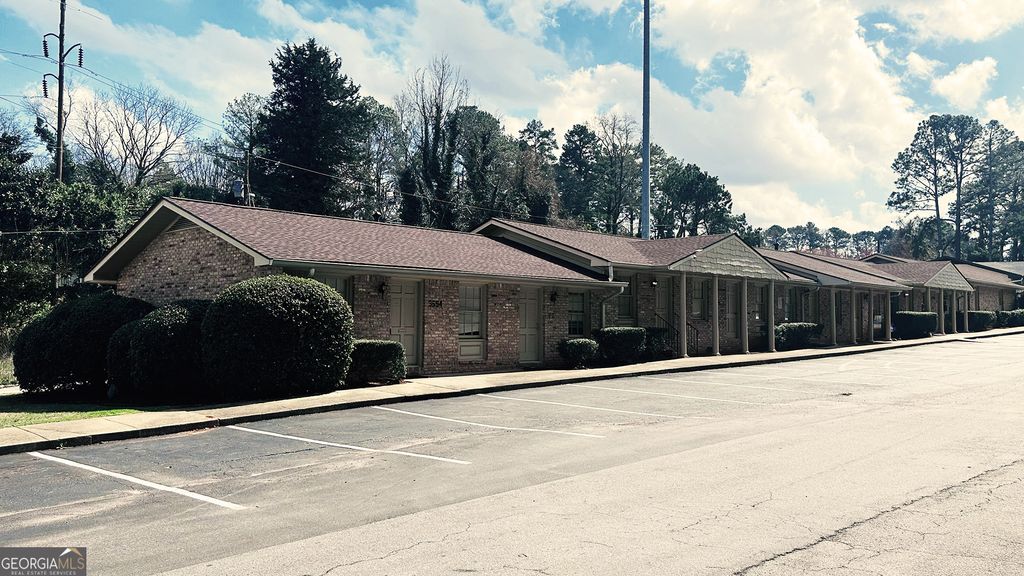 Photo of 3594 Chamblee Tucker Road, Atlanta, GA 30341 (MLS # 10706287)