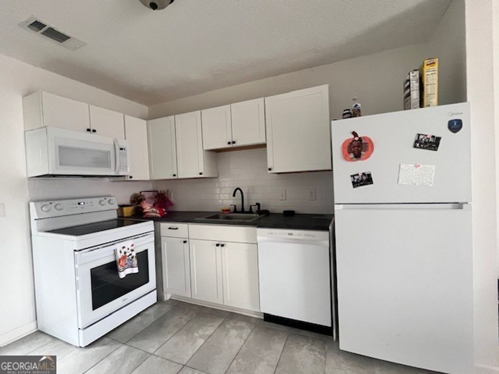 Photo of 140 Lanier Dr #41, Statesboro, GA 30458 (MLS # 10720280)