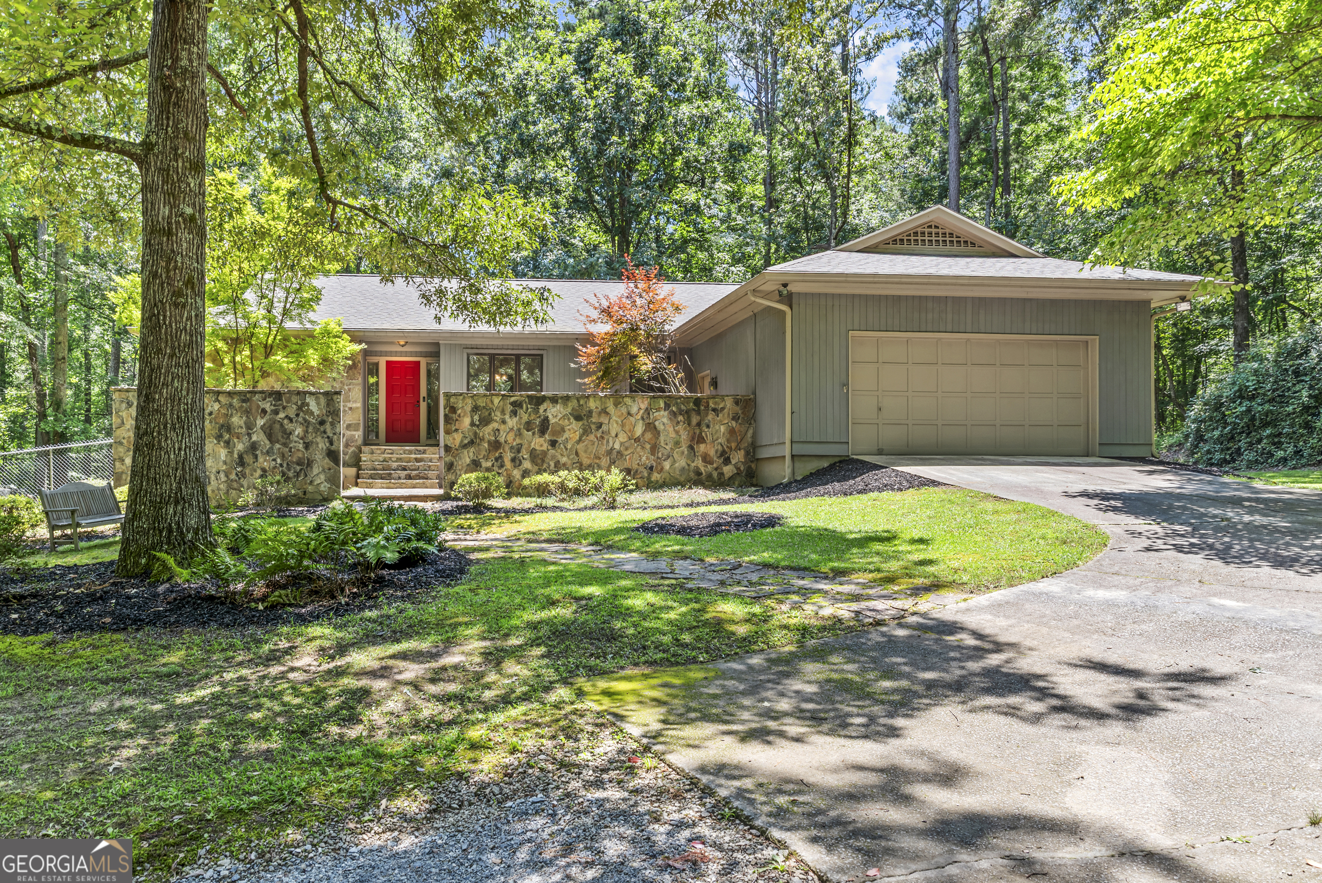 3661 Acorn CT NE