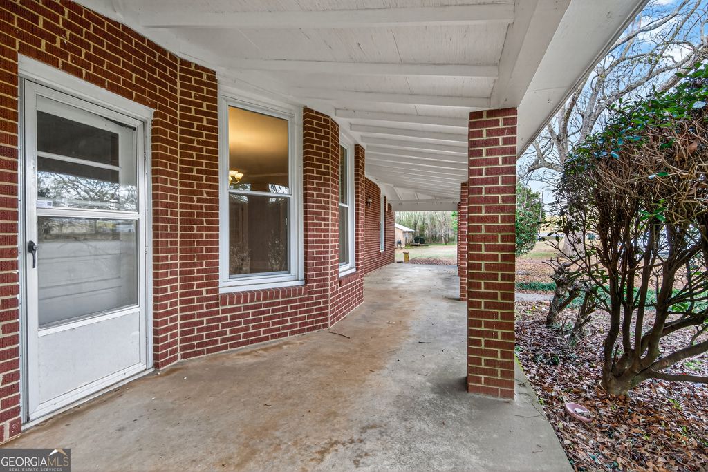 Photo of 754 Highway 72 E, Comer, GA 30629 (MLS # 10657208)