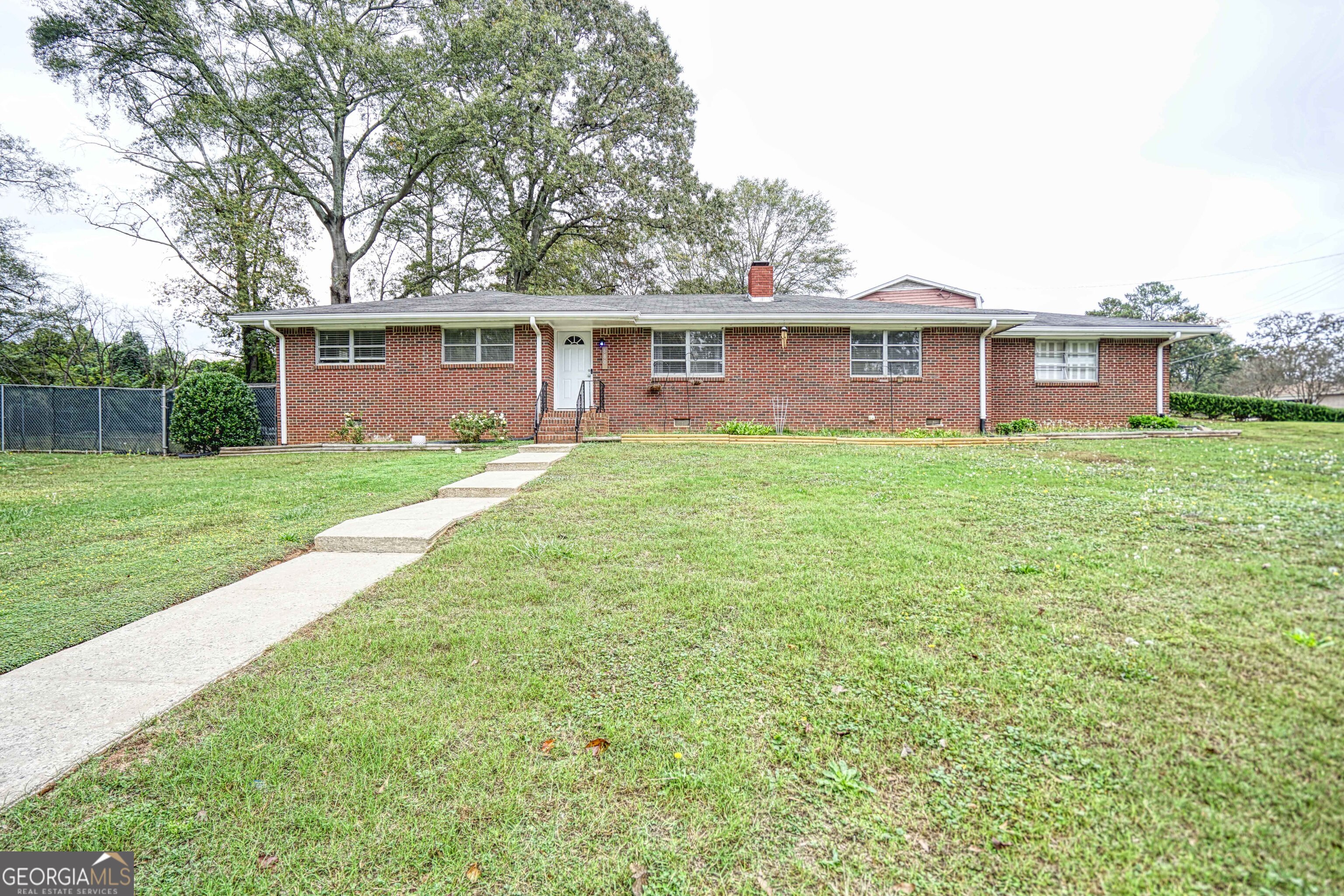 680 Sherwood DR