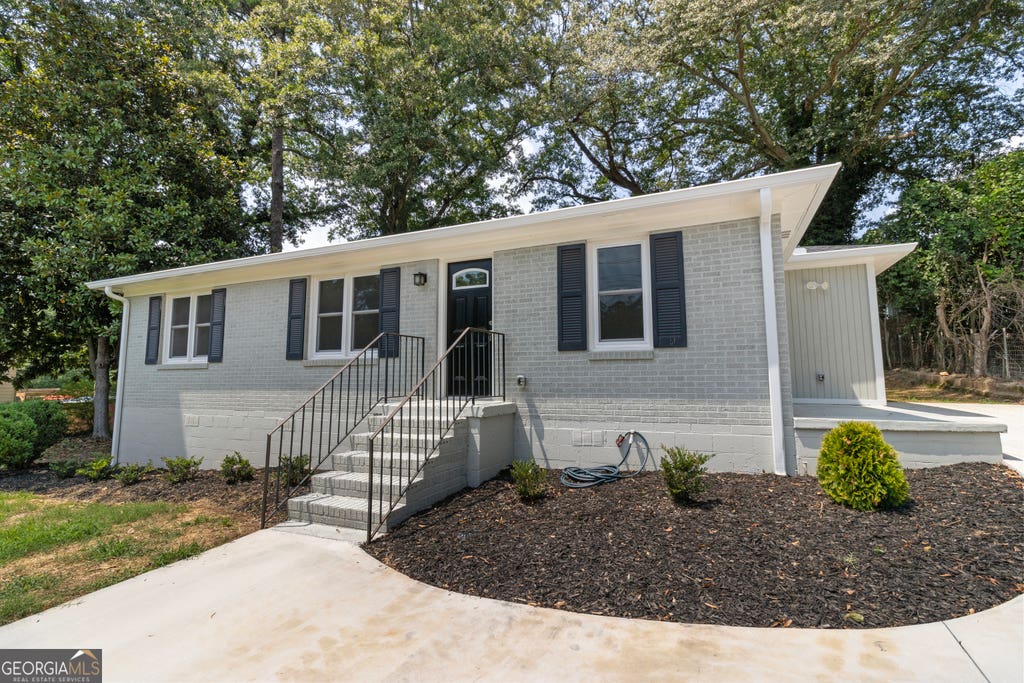 Photo of 66 Troy Street, Commerce, GA 30529 (MLS # 10815124)