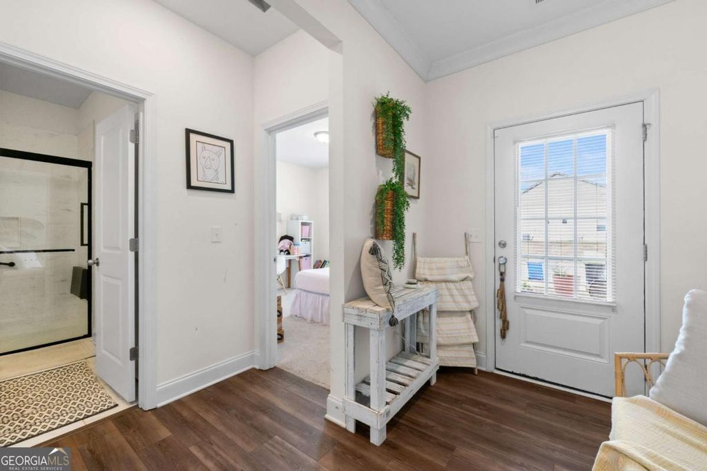 Photo of 430 Plainfield Street, Fayetteville, GA 30215 (MLS # 10672628)