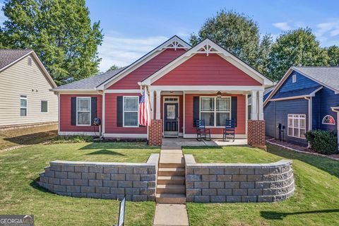 Photo of 100 Majestic Drive, Newnan, GA 30265 (MLS # 10618973)