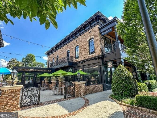 Crabapple Crossroads - Residential Lease