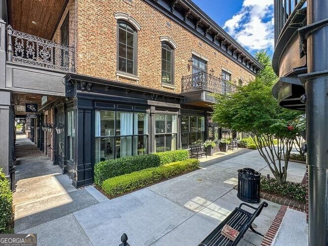 Crabapple Crossroads - Residential Lease