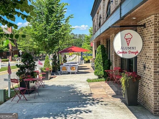 Crabapple Crossroads - Residential Lease