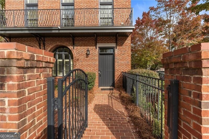 Crabapple Crossroads - Residential Lease