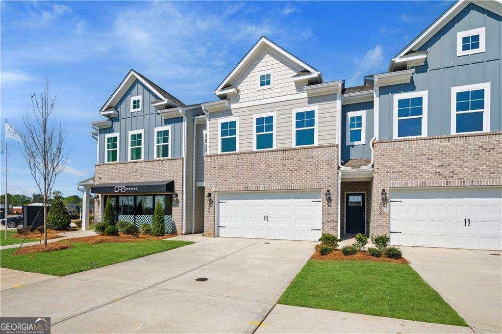 Photo of 3663 Donovan Circle, Loganville, GA 30052 (MLS # 10821098)