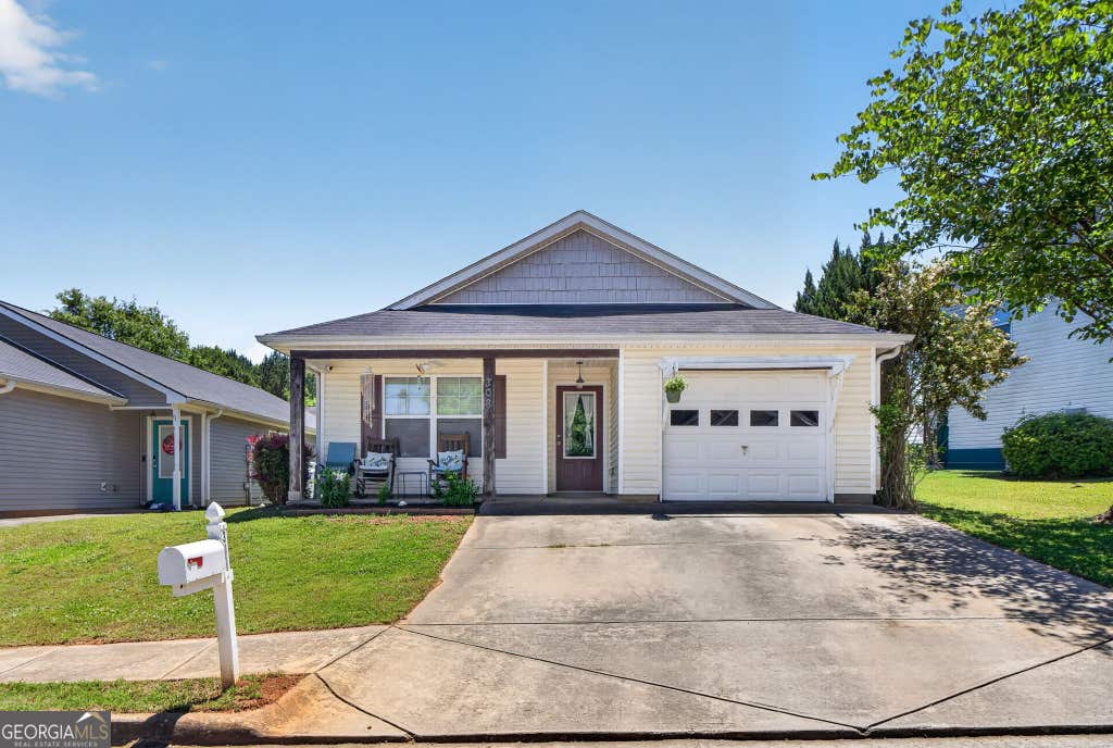 Photo of 308 Wrightsburg Way, Zebulon, GA 30295 (MLS # 10818559)