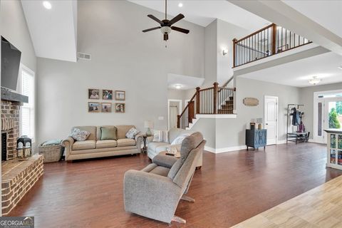 Single Family Residence in Cartersville GA 12 Bridgestone Way 13.jpg