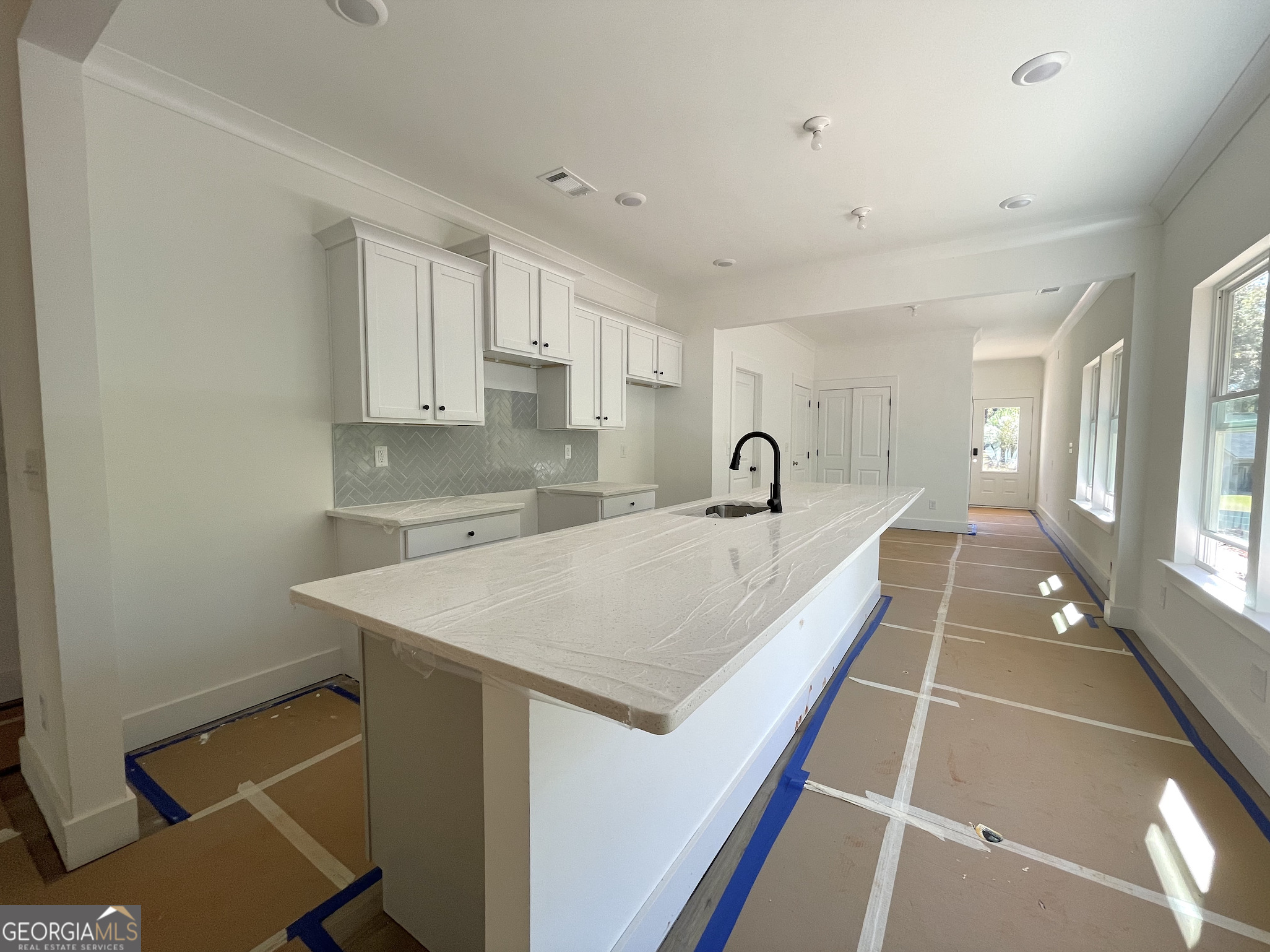 711 Hunter Welch PKWY