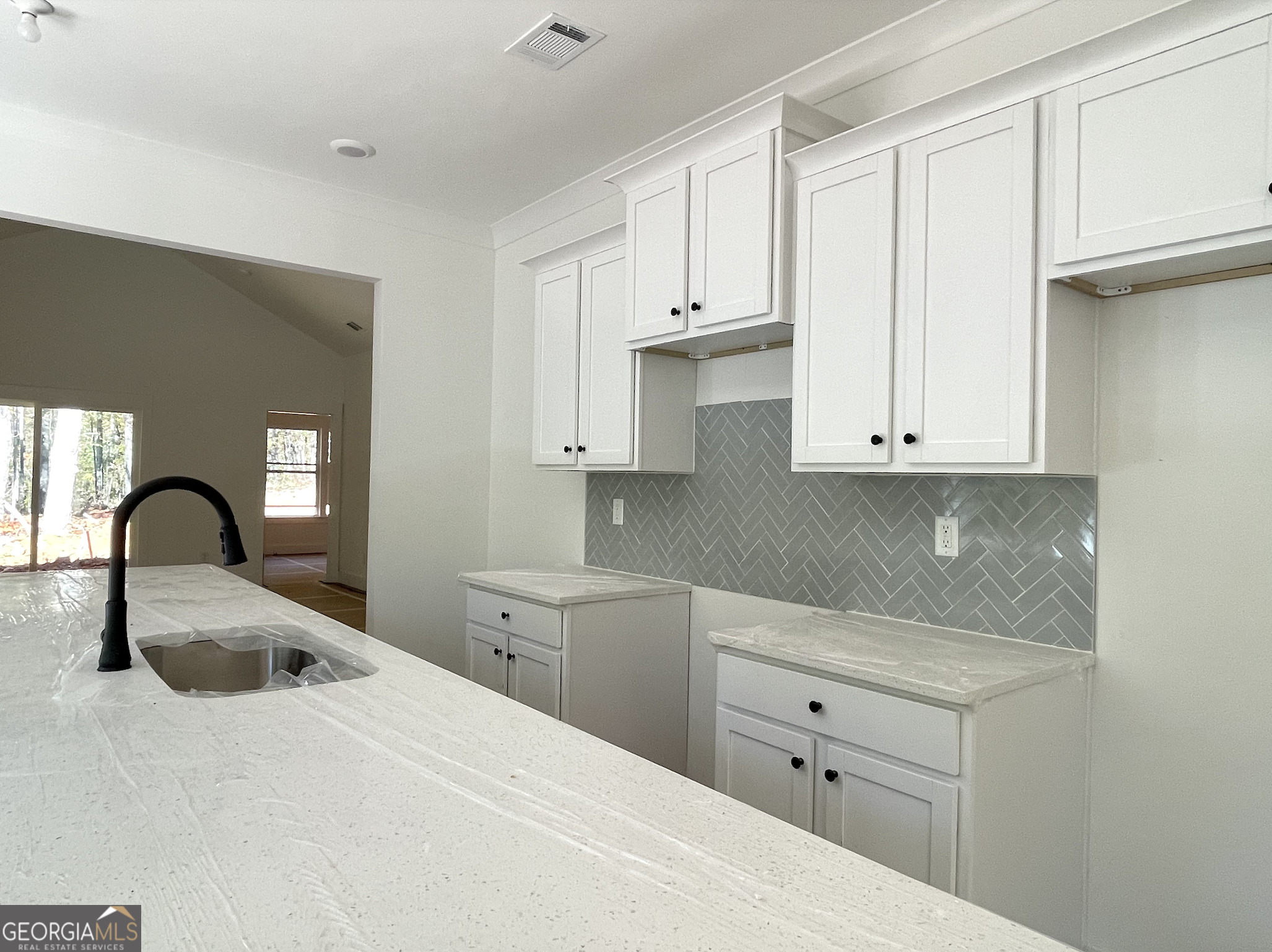 711 Hunter Welch PKWY