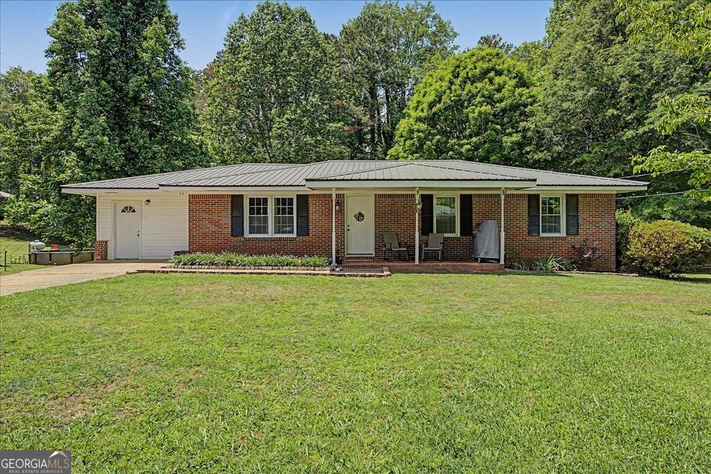 Photo of 98 James Street, Tallapoosa, GA 30176 (MLS # 10765842)