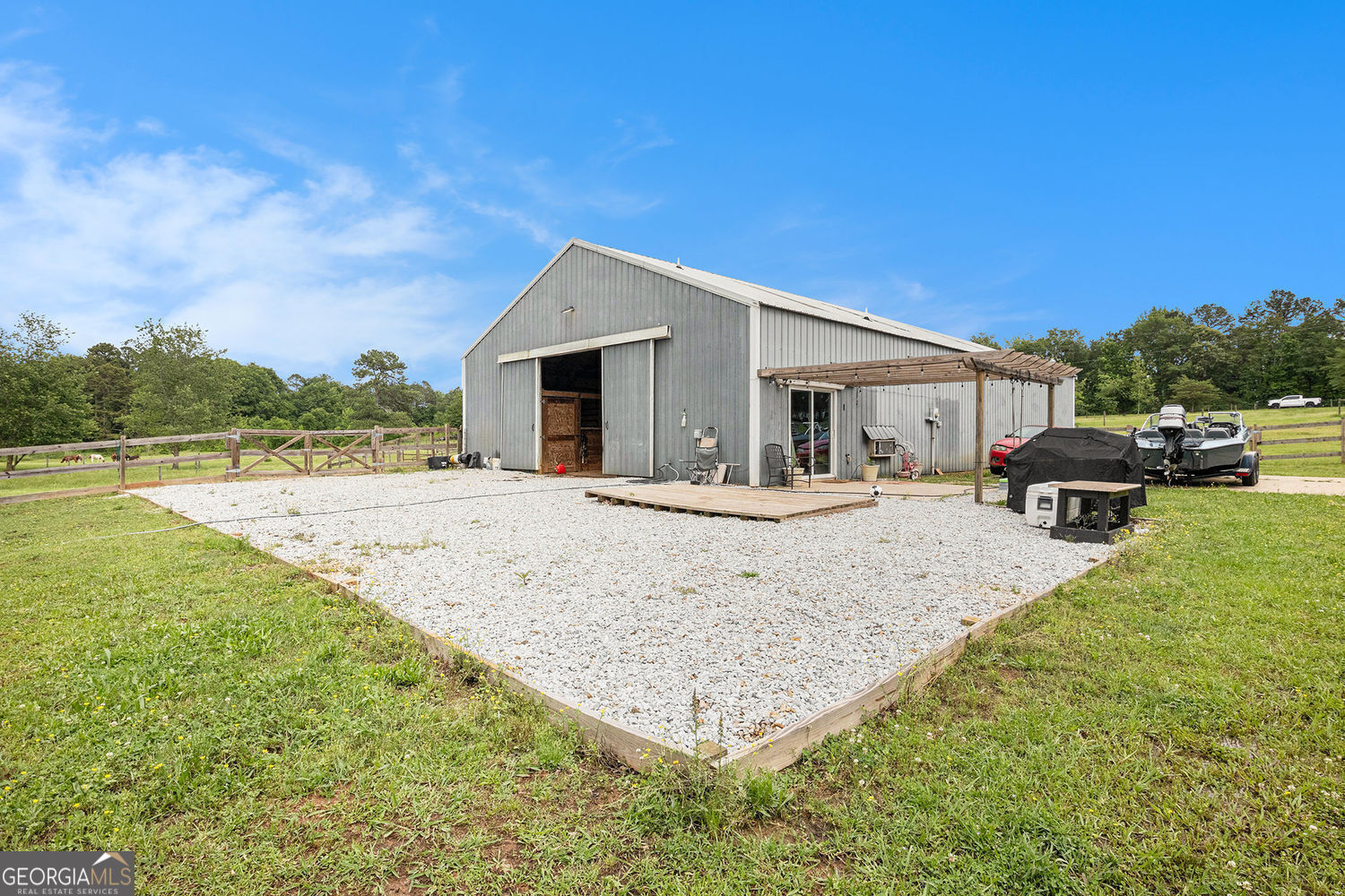 3852 Woods Bridge RD