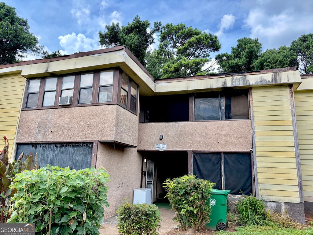 Photo of 5945 Sutcliff Square, Lithonia, GA 30058 (MLS # 10805060)