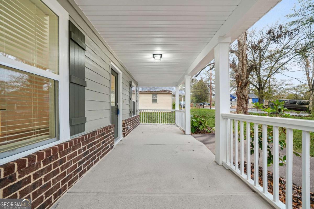 305 Henry Aaron AVE SW