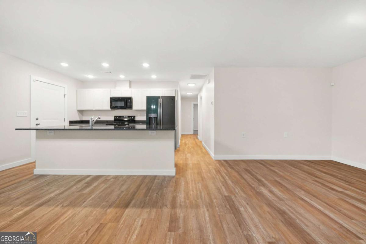 305 Henry Aaron AVE SW