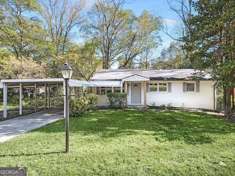 Photo of 1703 Barrett Drive NW, Atlanta, GA 30318 (MLS # 10740136)