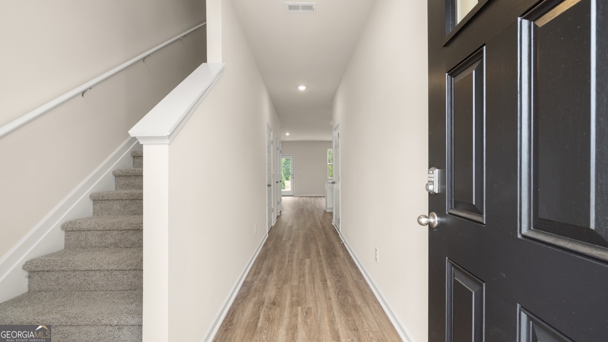 206 Kenmore CIR