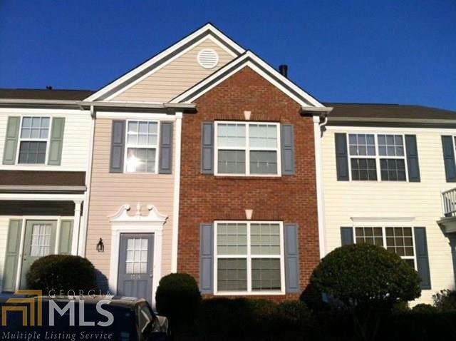 Beautiful 3 bedroom 2 bath townhome. Well maintained. Great school district. Great access to Windward and GA400.