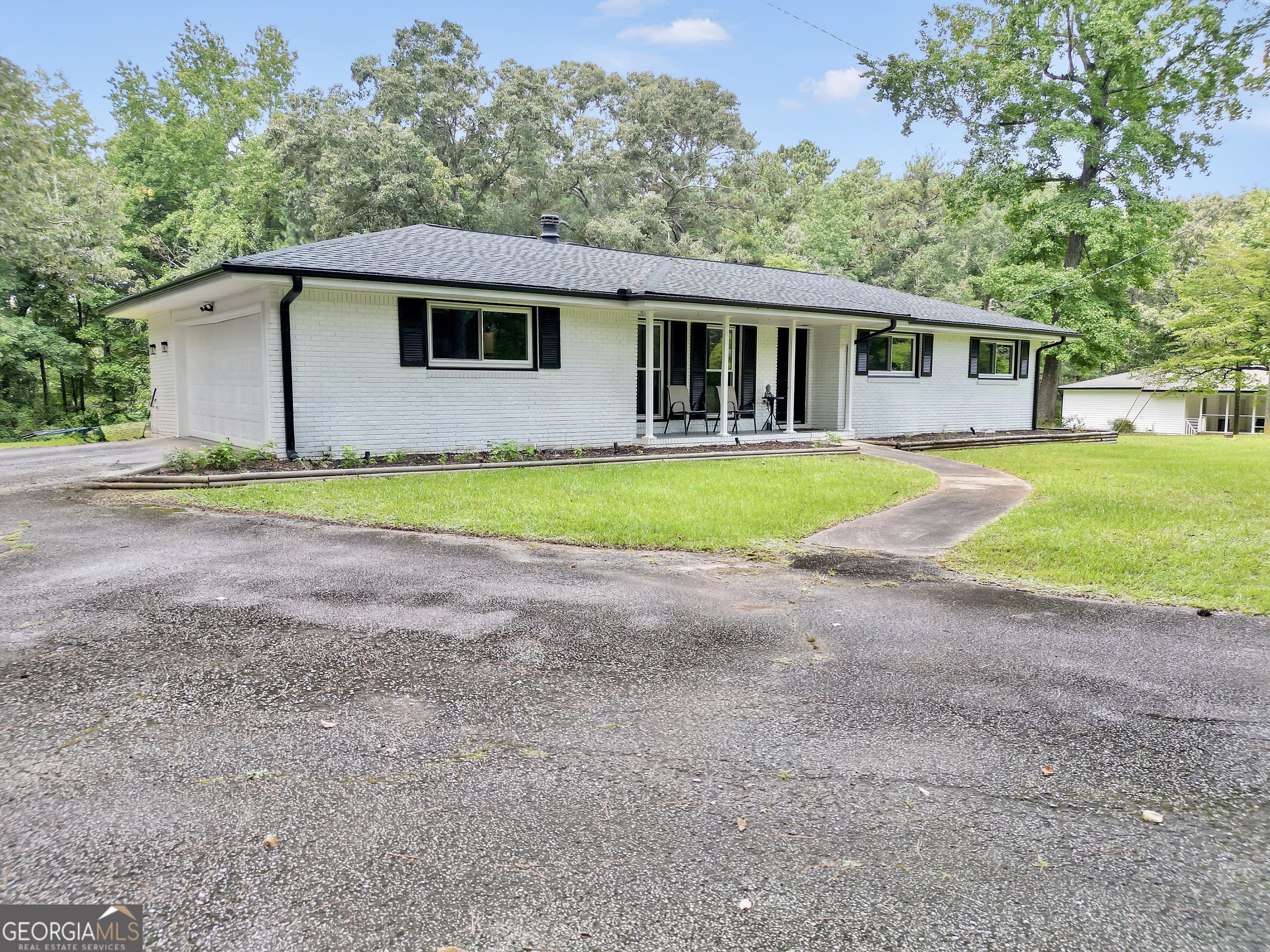 205 Elliott RD