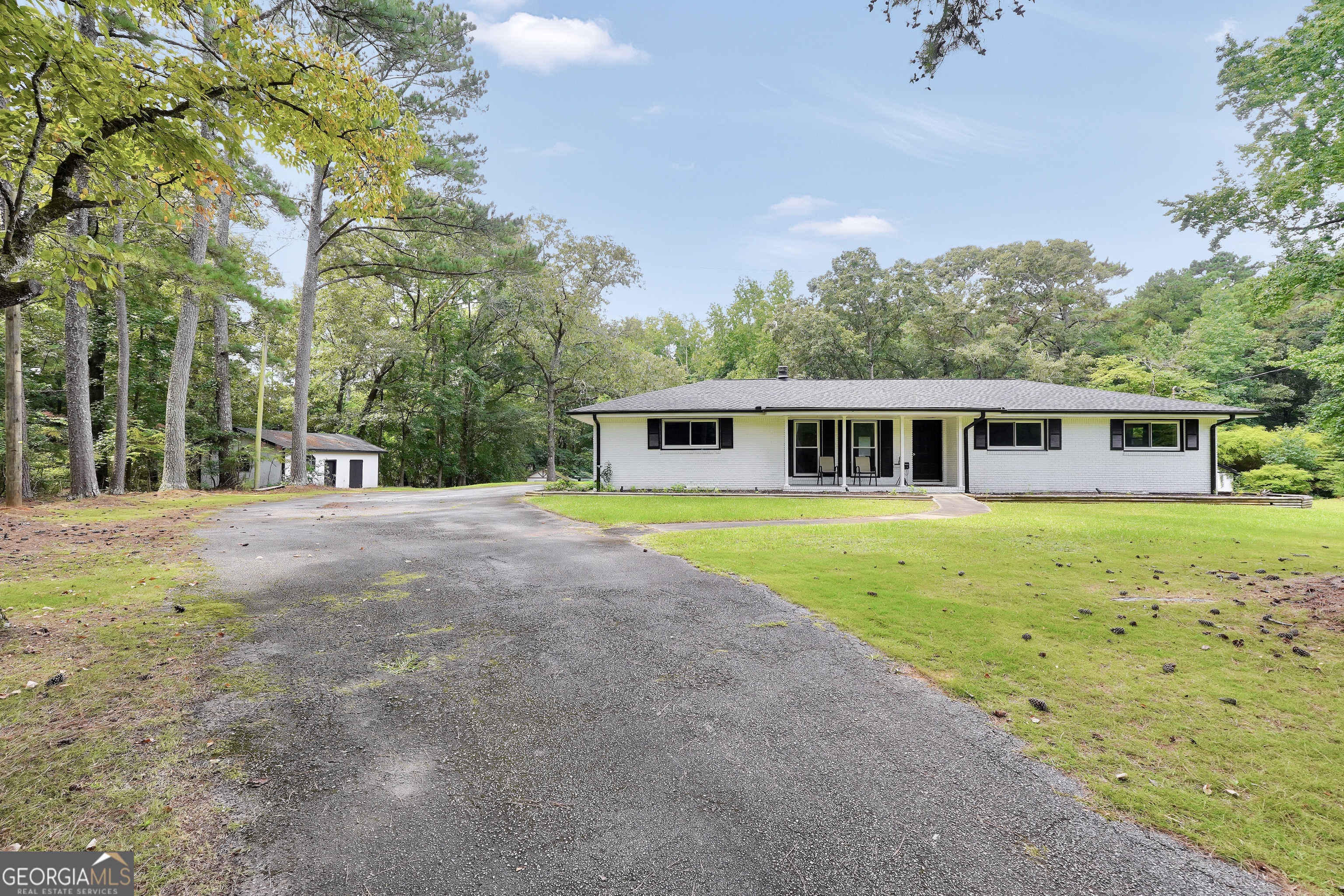 205 Elliott RD