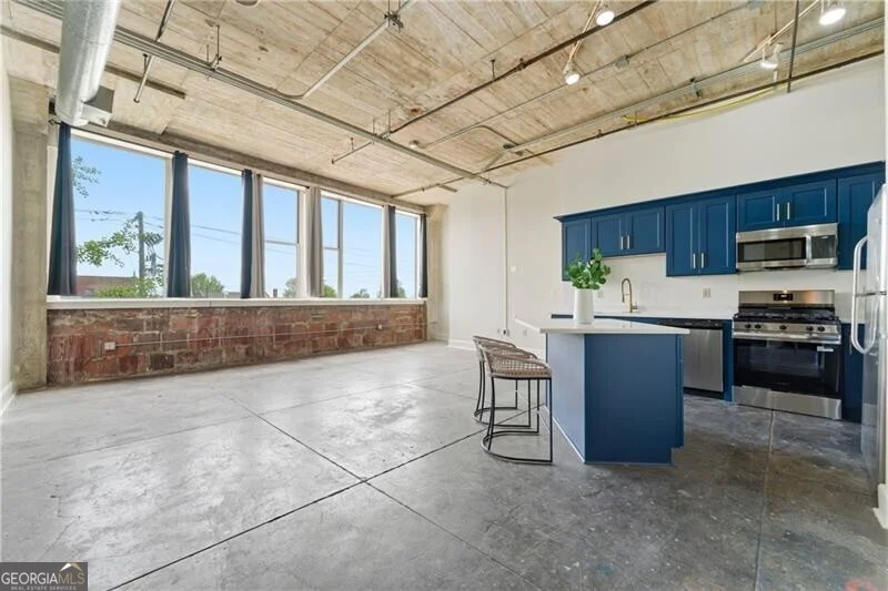 505 Whitehall Street SW Unit 301