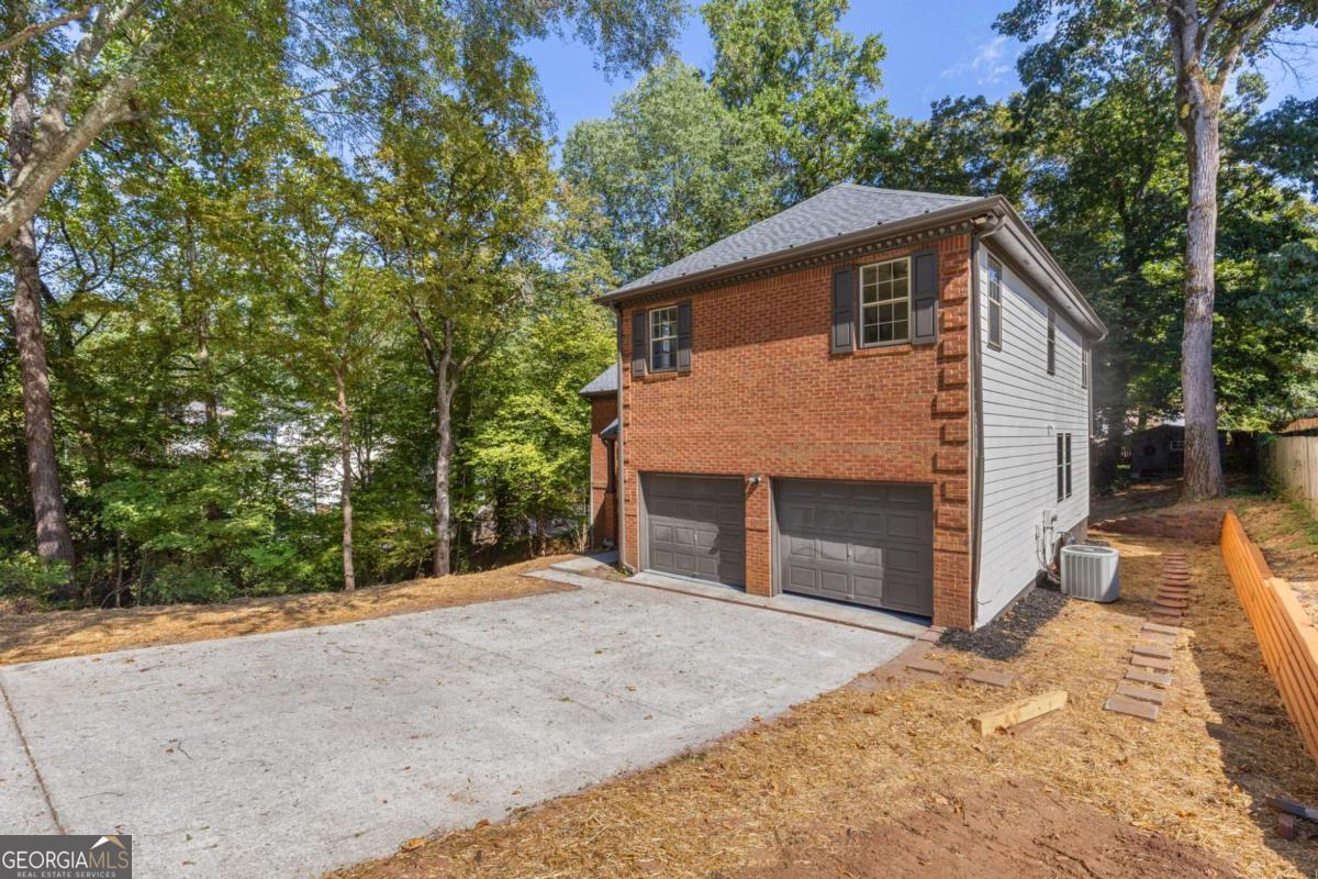1321 Sweet Woods DR